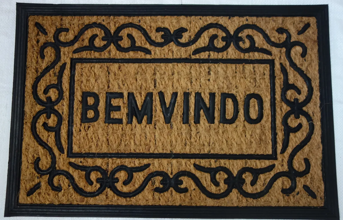 Capacho Bemvindo com moldura de arabescos