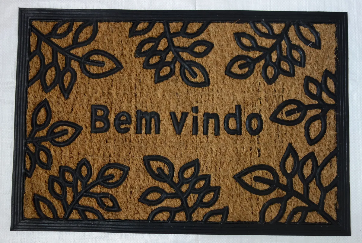 Capacho Bem vindo com folhagens