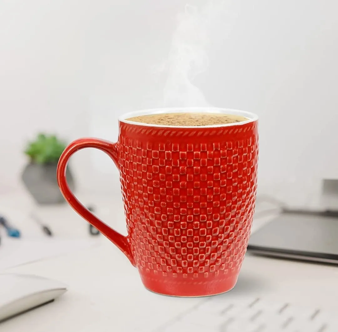 Caneca com relevo pontilhado