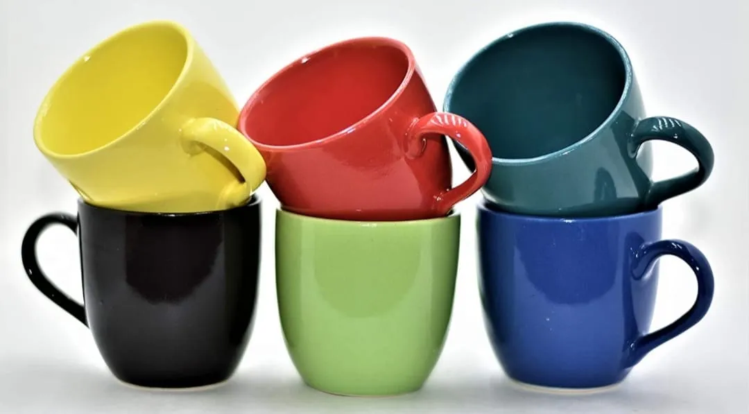 Caneca bojuda colorida