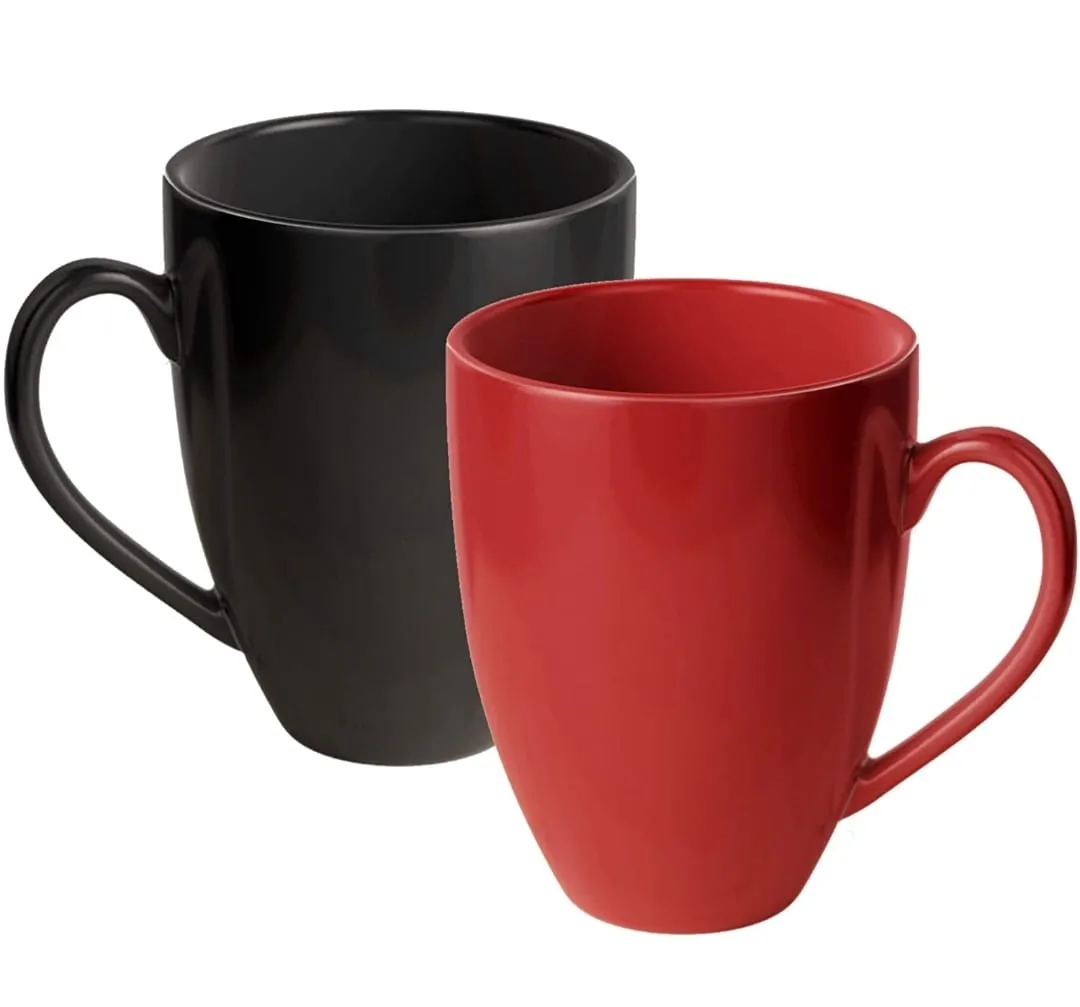 Caneca cônica preta e vermelha