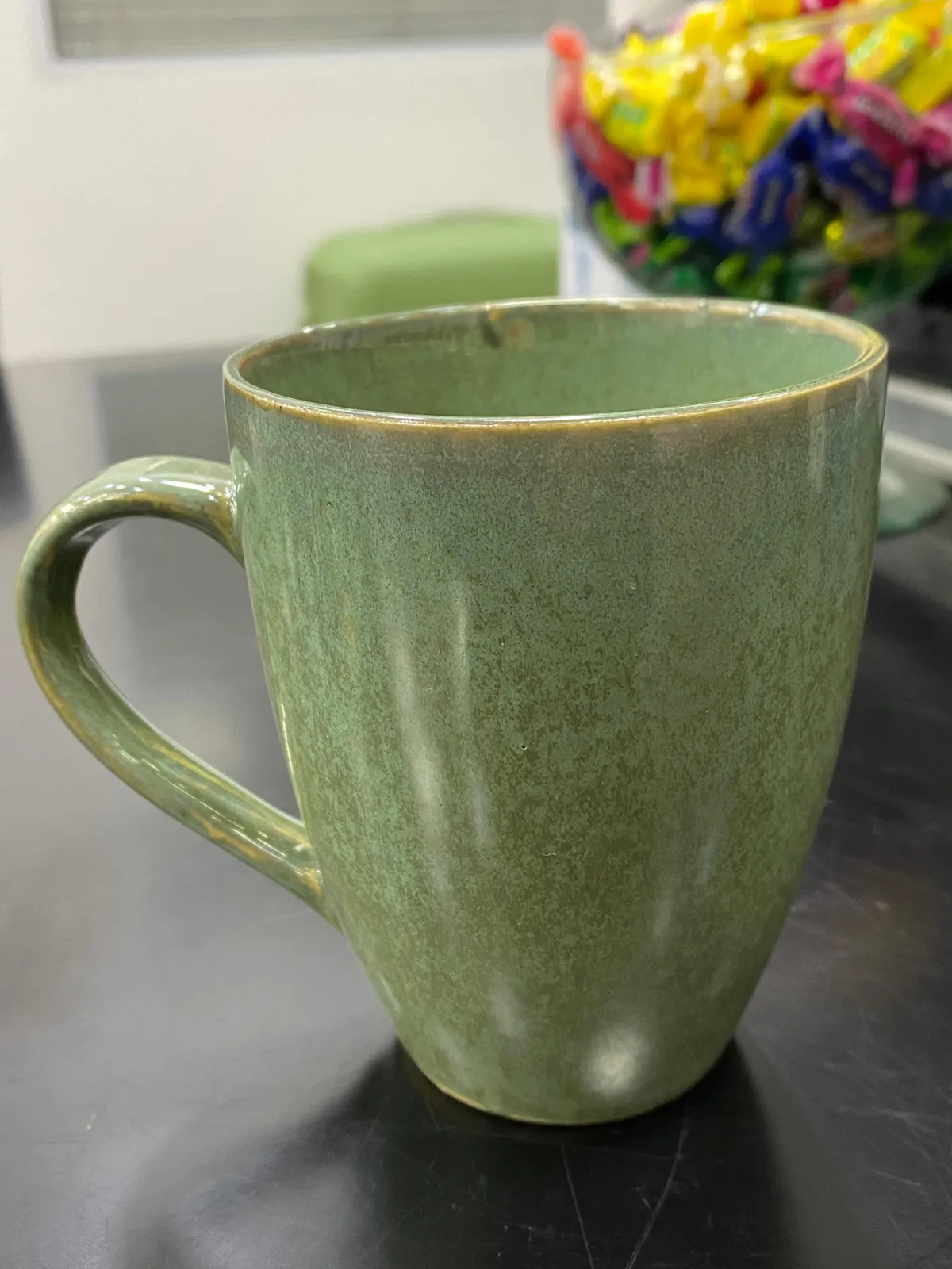Caneca cônica verde reativa