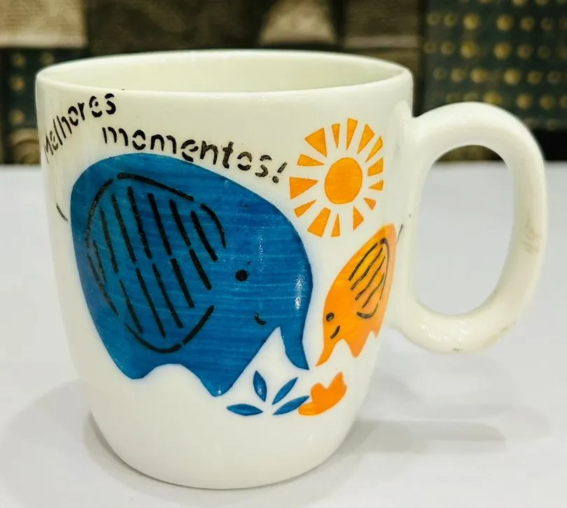 Caneca pintada à mão elefantes "Melhores momentos!"