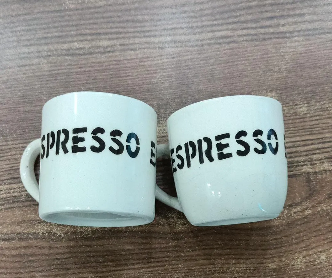 Caneca pintada à mão azul "Espresso"