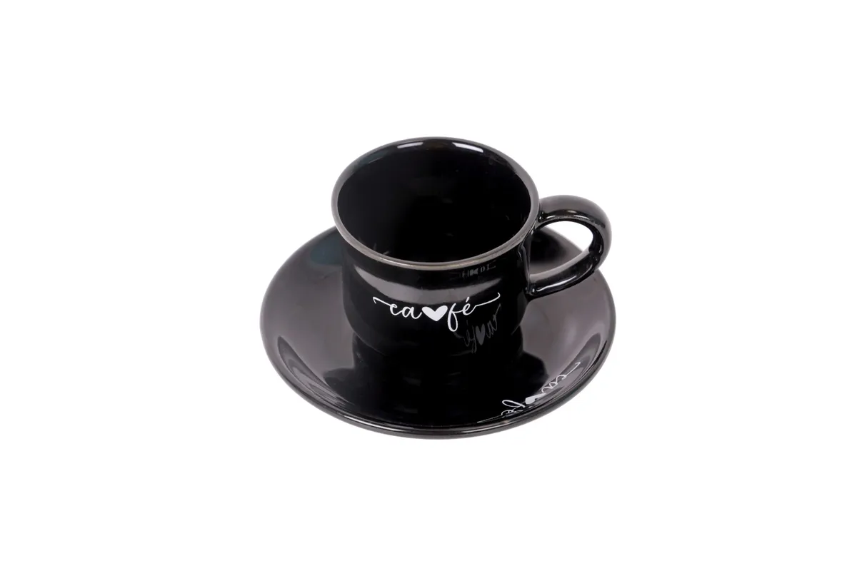 Xícara de café com pires "ca♥fé"