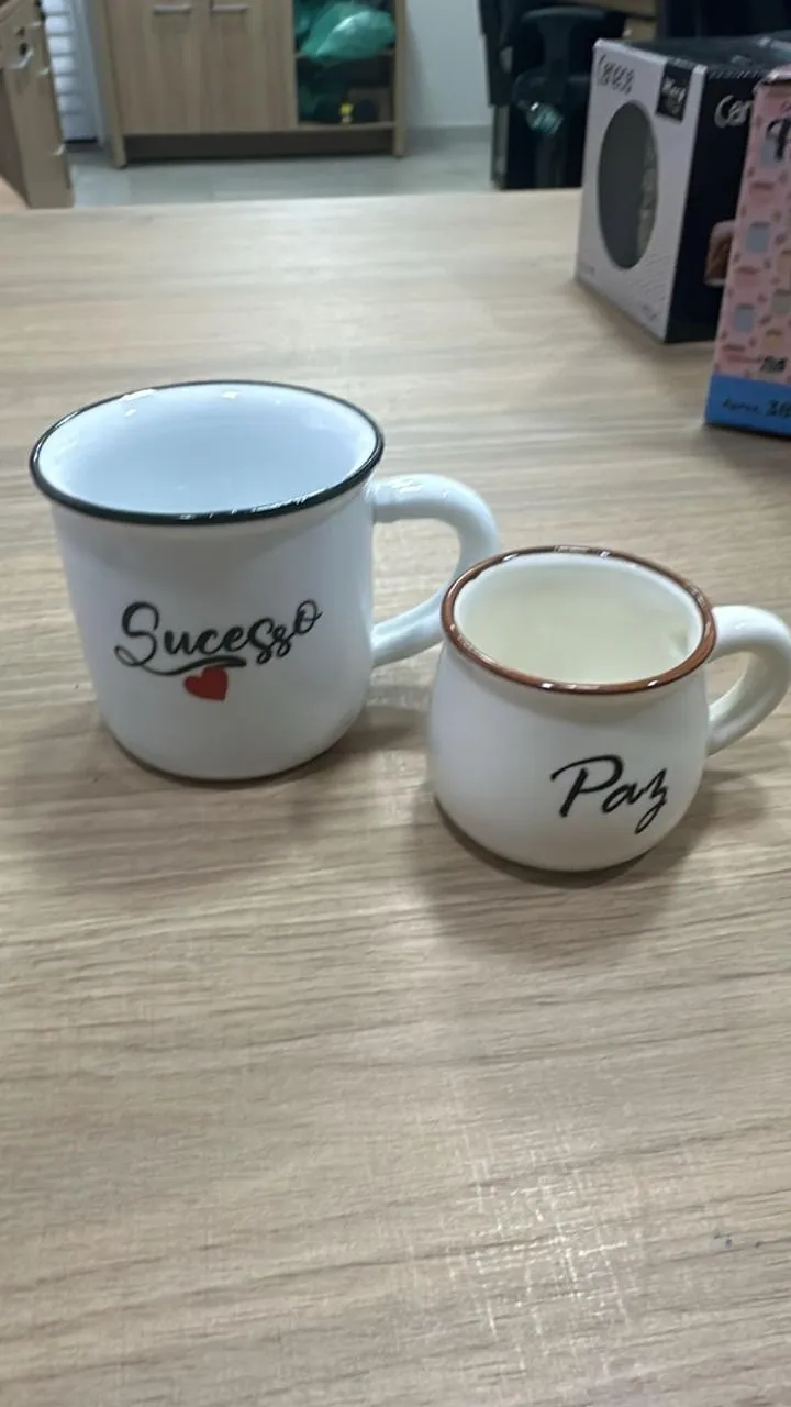Caneca estilo ágata com palavra