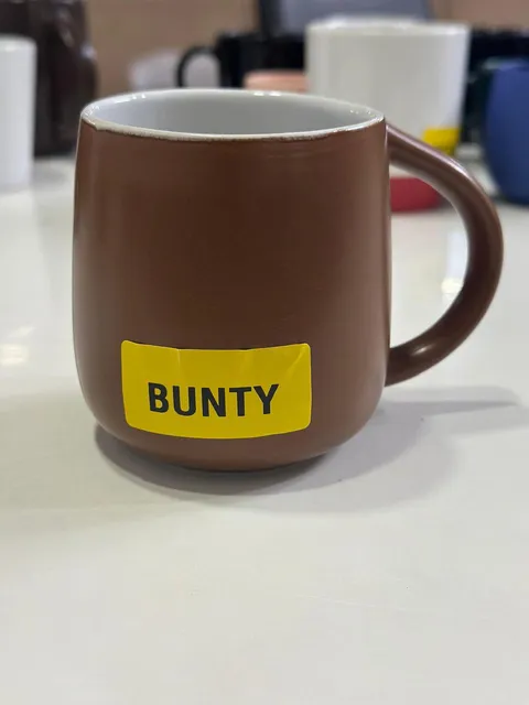 Caneca marrom fosca