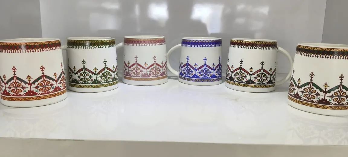 Caneca com barrado étnico