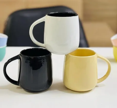 Caneca bojuda colorida