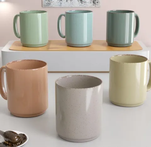 Caneca cilíndrica tons pastel