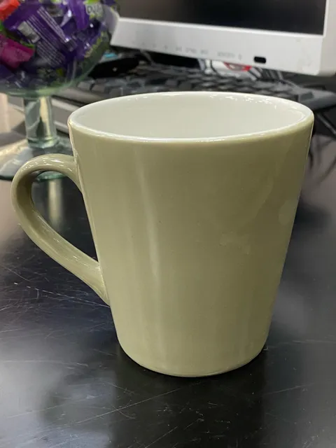 Caneca cônica verde-sálvia